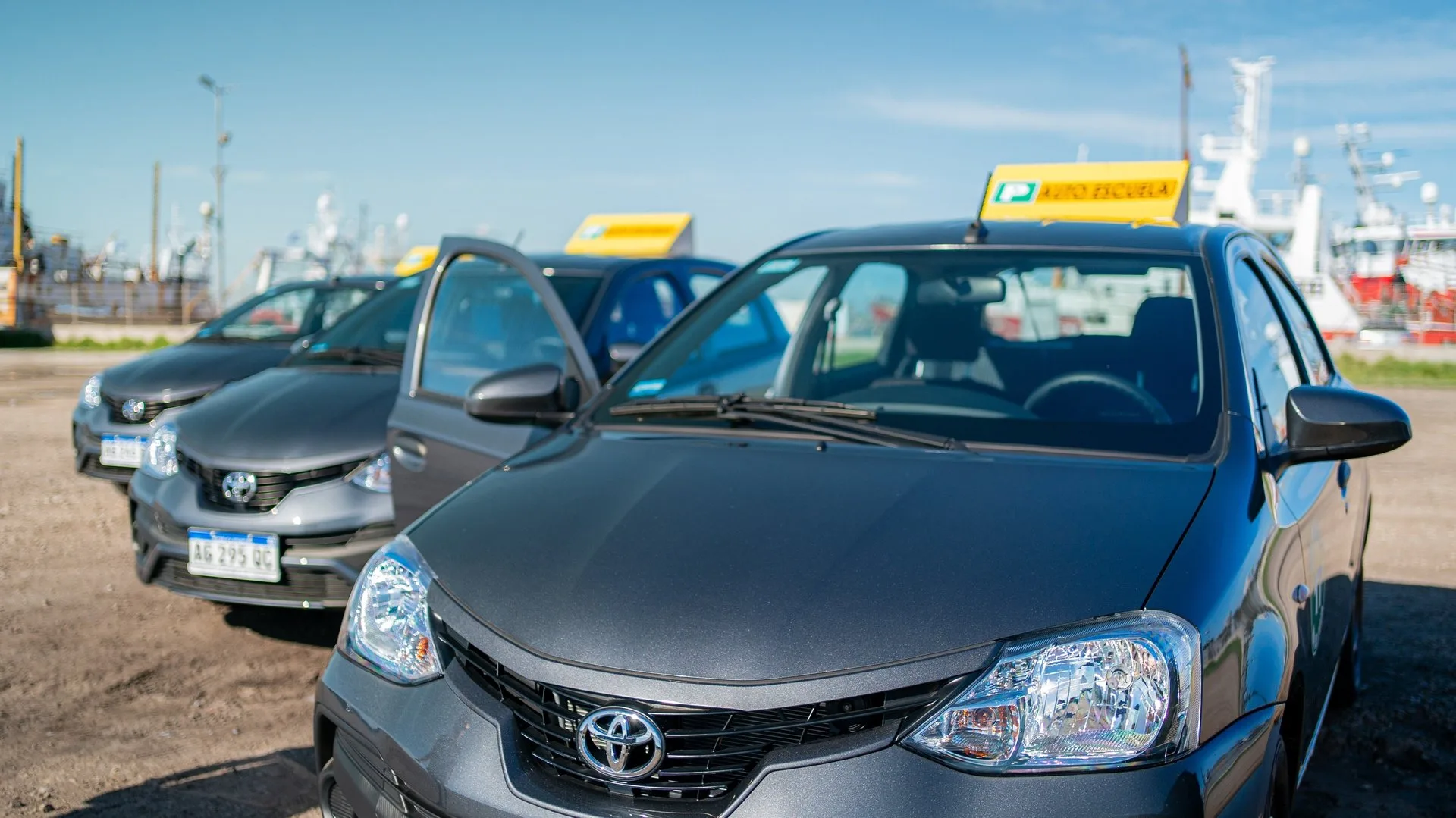 Autos 0km de Academia Del Sur listos para rendir el examen práctico en Mar del Plata